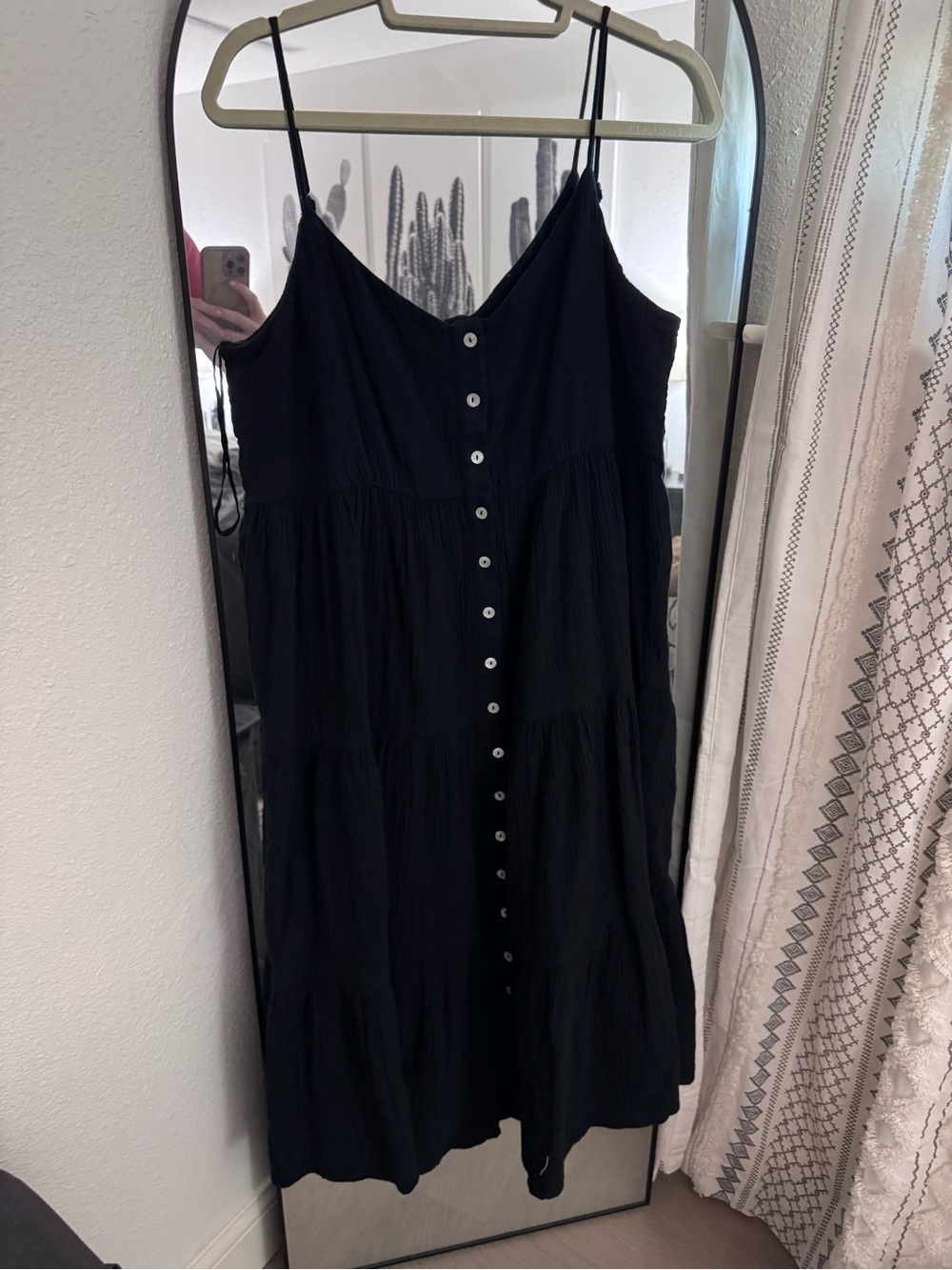 Maisie Black Button-Front Spaghetti Strap Dress - size L